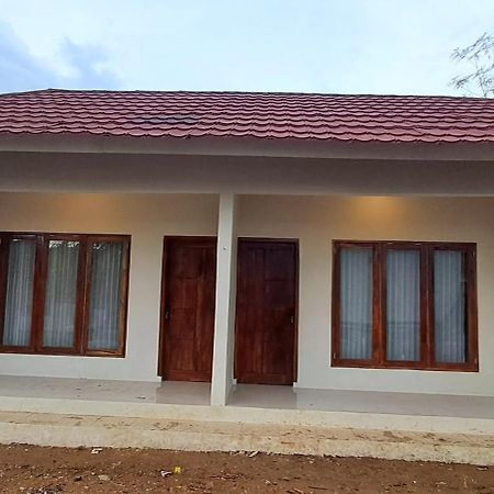 Kuta  Mandalika Homestay מראה חיצוני תמונה